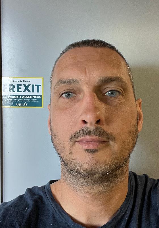 Portrait de Loïc PETITPERE