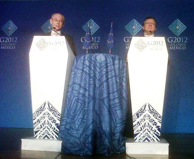 Van Rompuy et Barroso et le cercueil européen