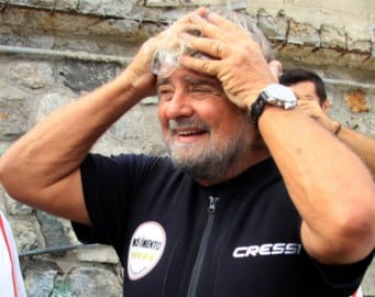 Nouvel ouragan monétaire en vue sur l'euro : Beppe Grillo prédit l'effondrement total de l'Italie sous 6 mois