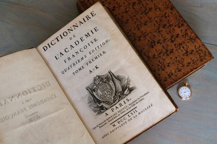 L'Académie Française confirme l'analyse de l'UPR et demande au législateur de renoncer à la loi Fioraso