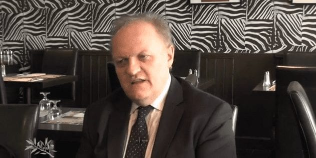 Conférence de presse de François Asselineau pour l'élection législative partielle du Lot-et-Garonne