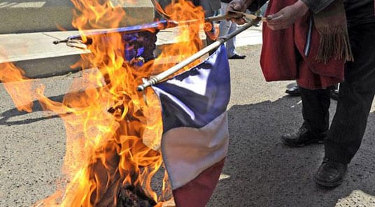 L'affaire Snowden fait éclater au grand jour la lâcheté révoltante du gouvernement français vis-à-vis des autorités américaines