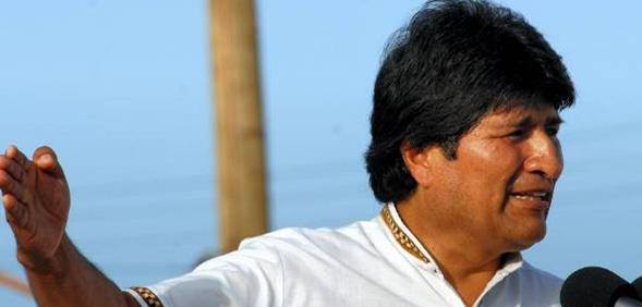 Le président bolivien Evo Morales fait les mêmes analyses que l'UPR : l'Europe est une colonie américaine, d'esprit racialiste