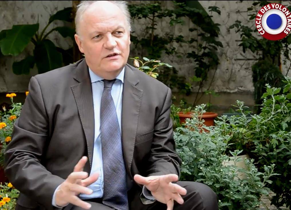 Entretien de François Asselineau avec le Cercle des Volontaires sur l'actualité internationale