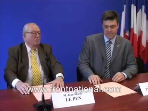 Les néo-nazis pro-UE de Svoboda en Ukraine et le Front National