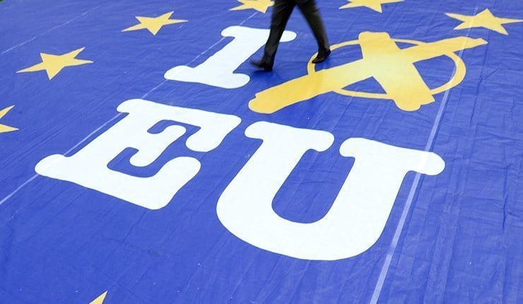 Entretien de François Asselineau avec La voix de la Russie, à propos des élections Européennes et du vote pour le FN