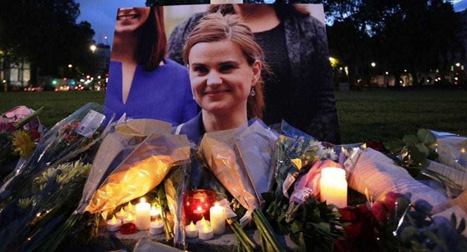 François Asselineau interrogé par la radio russe Sputnik au sujet de l'assassinat de Jo Cox