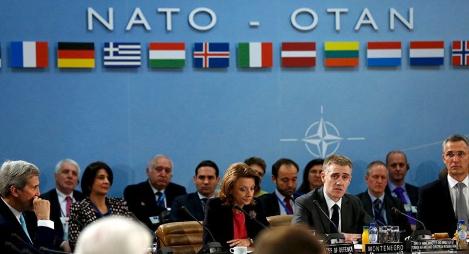 Le Janus européiste : après avoir menacé les Britanniques de graves conséquences en cas de Brexit, l'OTAN annonce que le Brexit ne changera rien