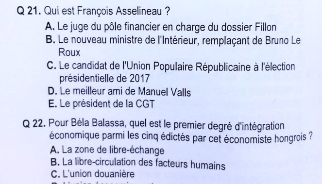 == LA PHOTO DU JOUR == François Asselineau fait l'objet d'une question d'un examen de culture générale de l'IUT de Saint-Étienne