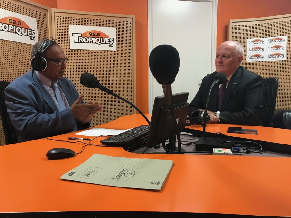 Jean-Jacques Seymour recevait mardi 12 septembre François Asselineau sur Tropiques FM