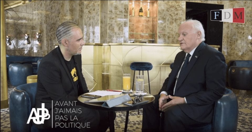 François Asselineau a été l'invité de François Durpaire pour l'émission « Avant, j'aimais pas la politique »