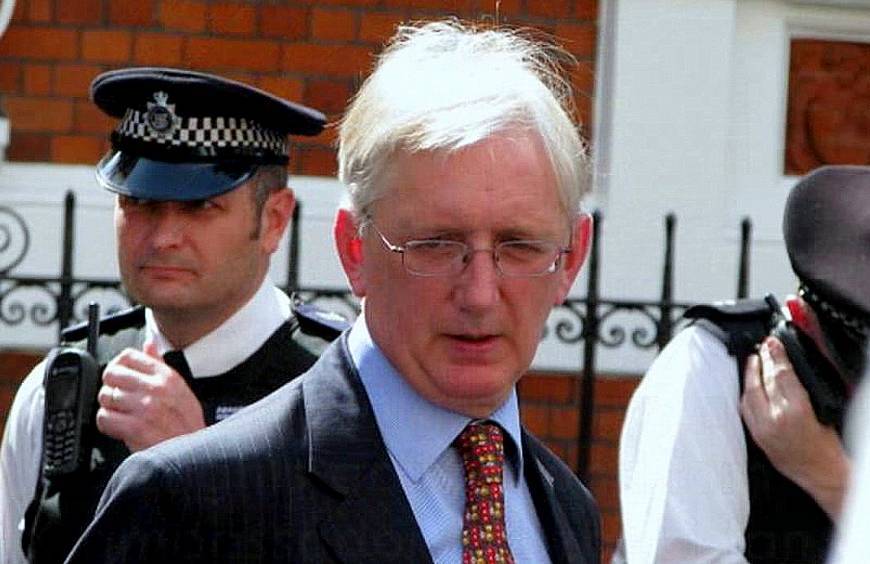 UNE « FAKE NEWS » POUR DISCRÉDITER POUTINE ET LA RUSSIE ? Selon l'ancien Ambassadeur britannique en Ouzbékistan, le « novitchok » serait « une arnaque » comme les « armes de destruction massives »  irakiennes.