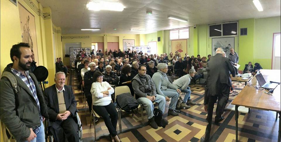 SUCCÈS CONFIRMÉ DE LA TOURNÉE DE FRANÇOIS ASSELINEAU EN PACA, AVEC UNE AFFLUENCE SURPRISE DE… 140 PERSONNES AU POËT ! (Hautes-Alpes).