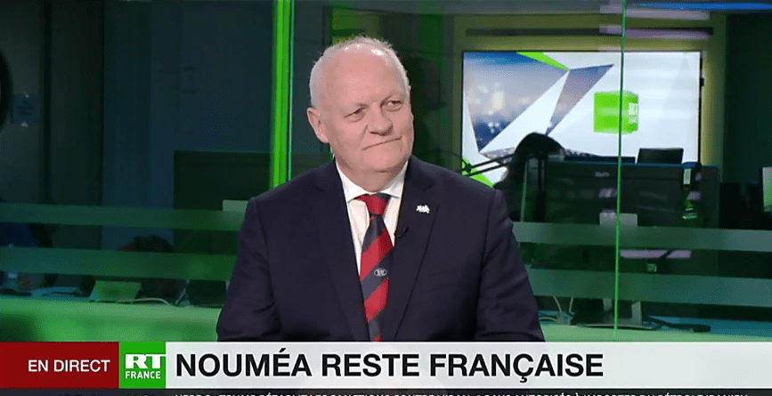 François Asselineau invité de RT France pour commenter la victoire des partisans du maintien de la Nouvelle-Calédonie dans la France au référendum d'autodétermination.