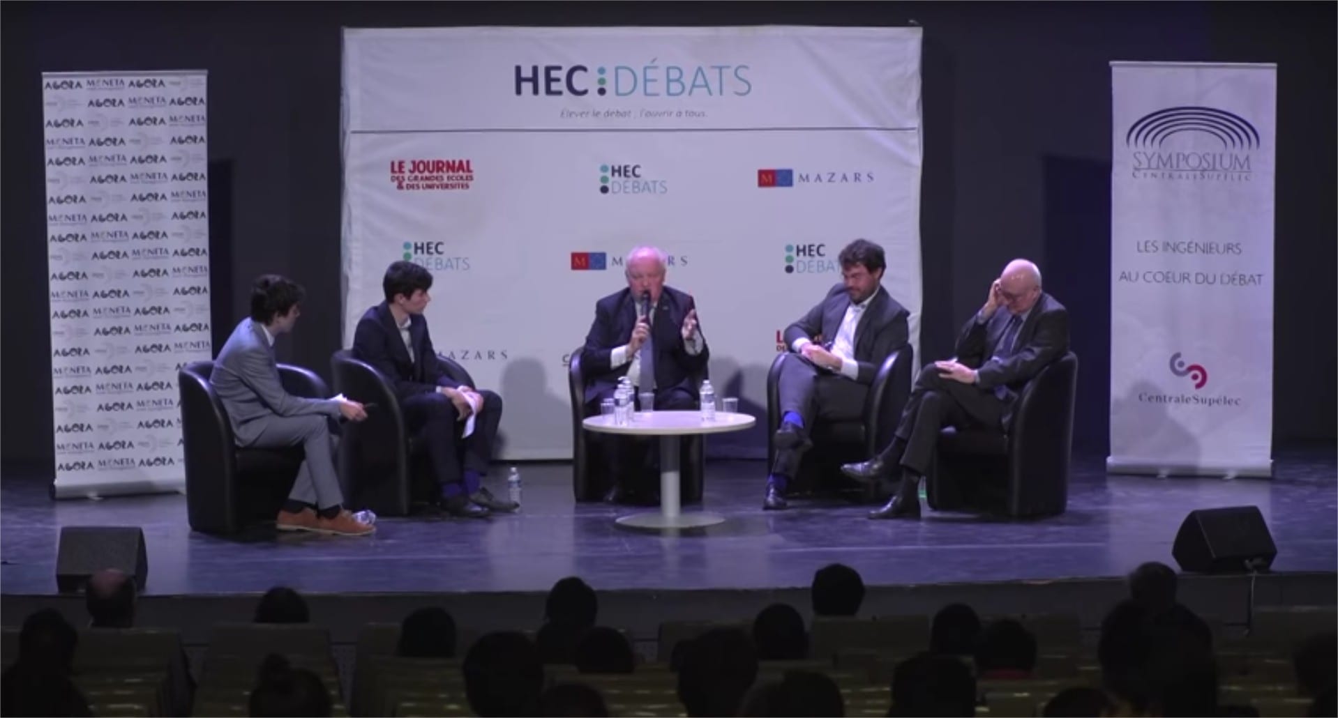 == ÉDIFIANT ! == Revivez le débat du 20 février 2019 à HEC où François Asselineau a été confronté à un professeur de Sciences-Po Paris et au responsable national des « Jeunes avec Macron » (JAM).