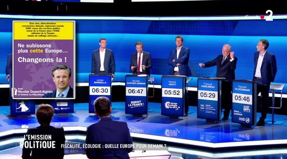 Vidéo humoristique : Asselineau mime un violoniste