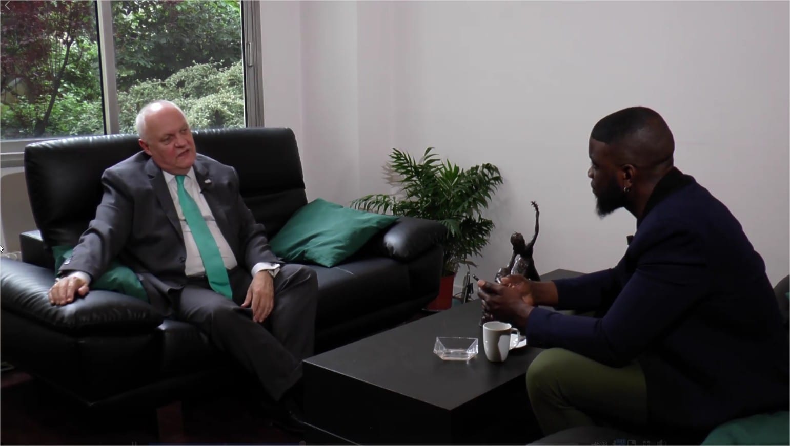 Rencontre avec Charly Nyobe du Jamel Comedy Club