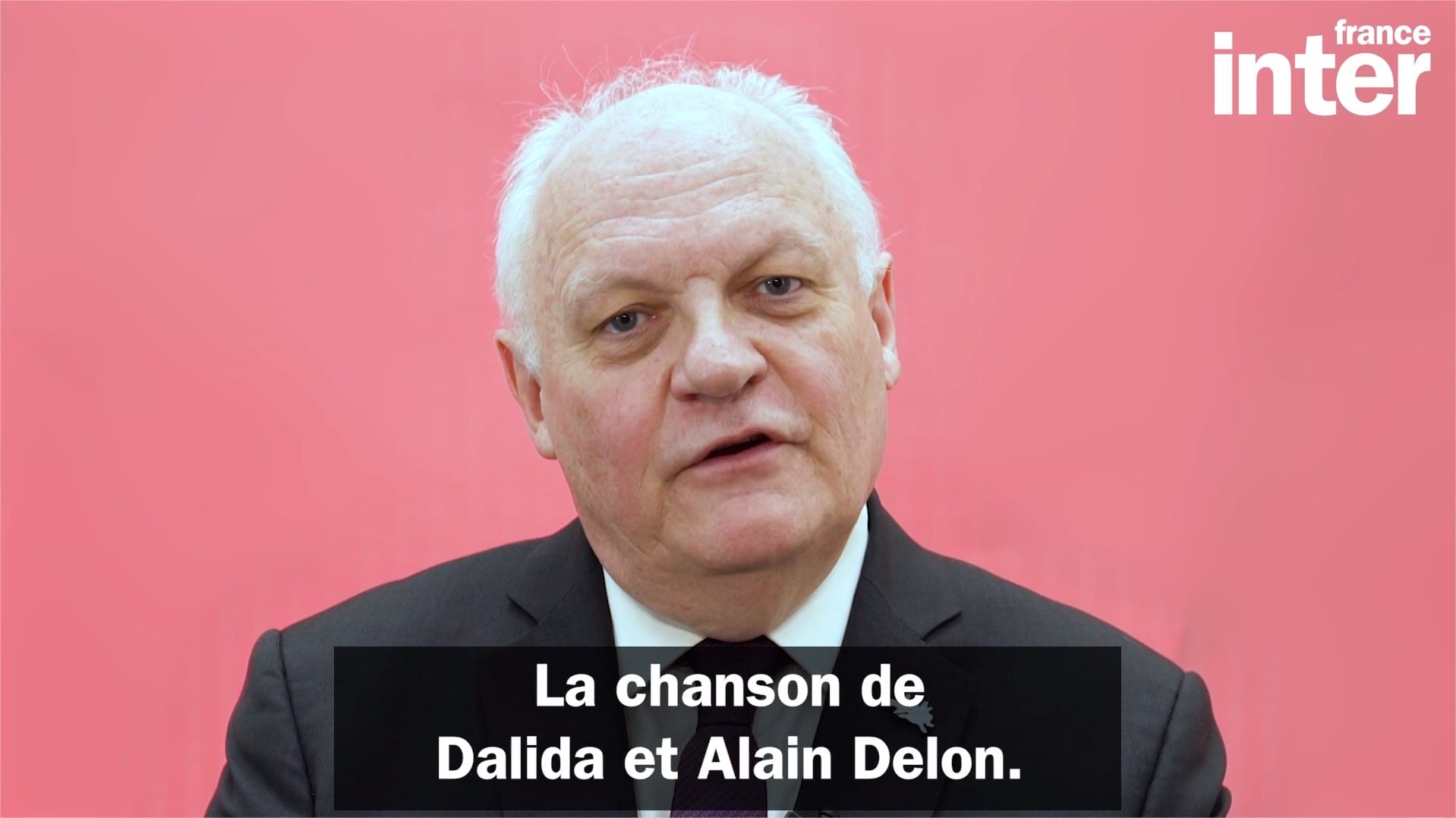 François Asselineau dans « Europe or not » de France Inter : « Paroles paroles » de Dalida, la chanson de François Asselineau pour remplacer l'hymne européen