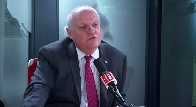 RFI : François Asselineau: «Il y a une vie après l'Union européenne»