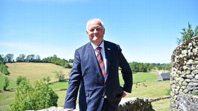 La Montagne consacre un article à la venue de François Asselineau à Salers le 14 août 2019 (Cantal)