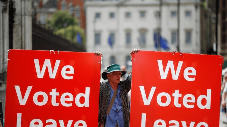 Un sondage fait l'effet d'une bombe au Royaume-Uni : 54 % DES BRITANNIQUES FAVORABLES À UN BREXIT « PAR TOUS LES MOYENS » !