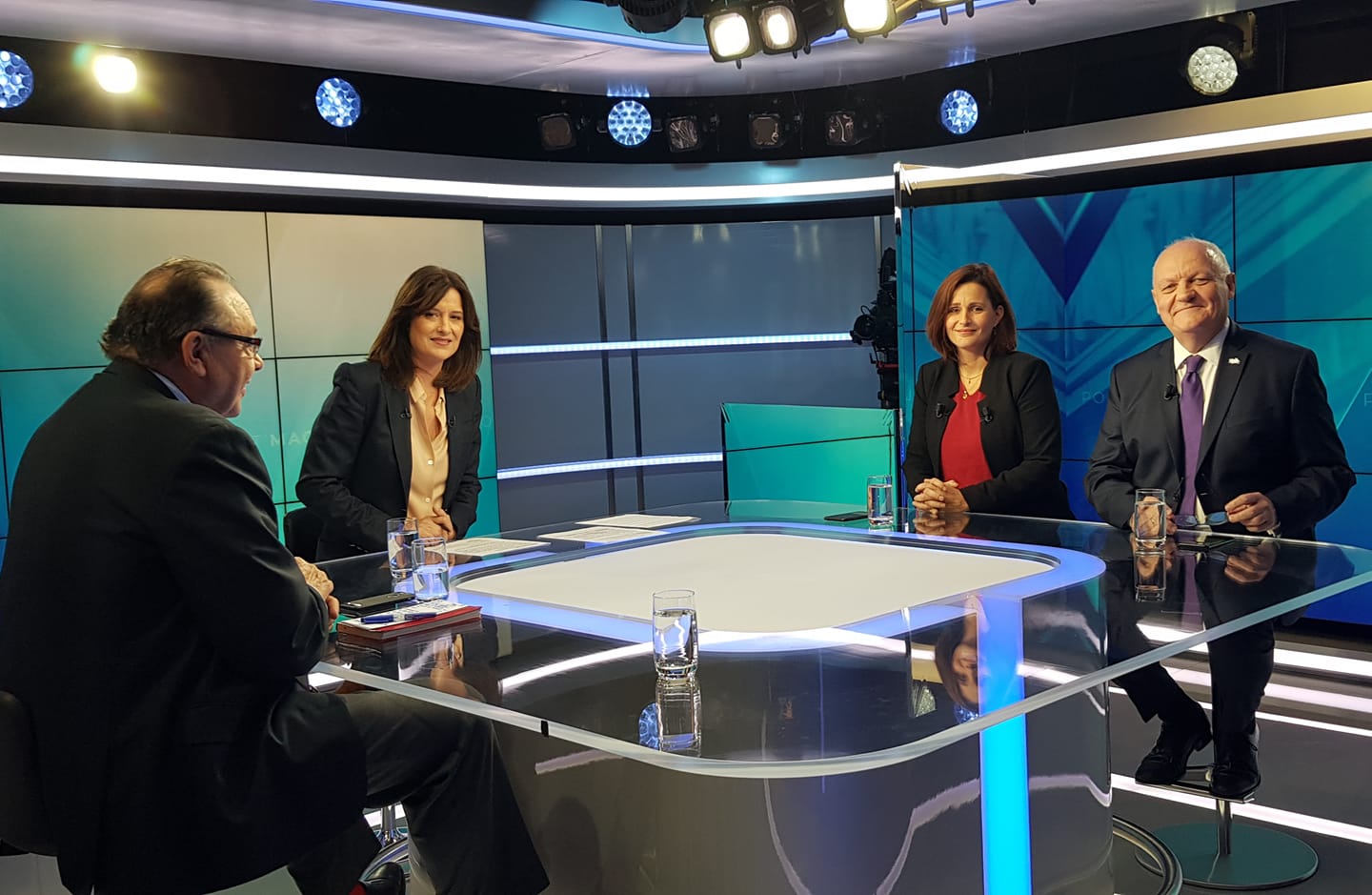 François Asselineau invité sur RT-France – 03/11/2019