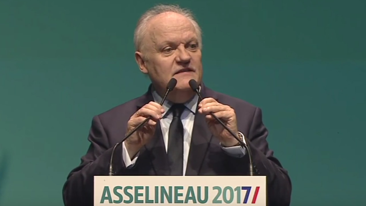 Que proposait François Asselineau pour la santé dans son programme présidentiel de 2017 ?