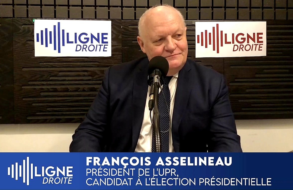 François Asselineau invité de Didier Maïsto sur Radio Courtoisie – 15/12/2021