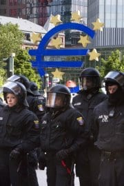 La ville de Francfort en quasi-état de siège depuis 3 jours pour protéger la BCE des manifestants